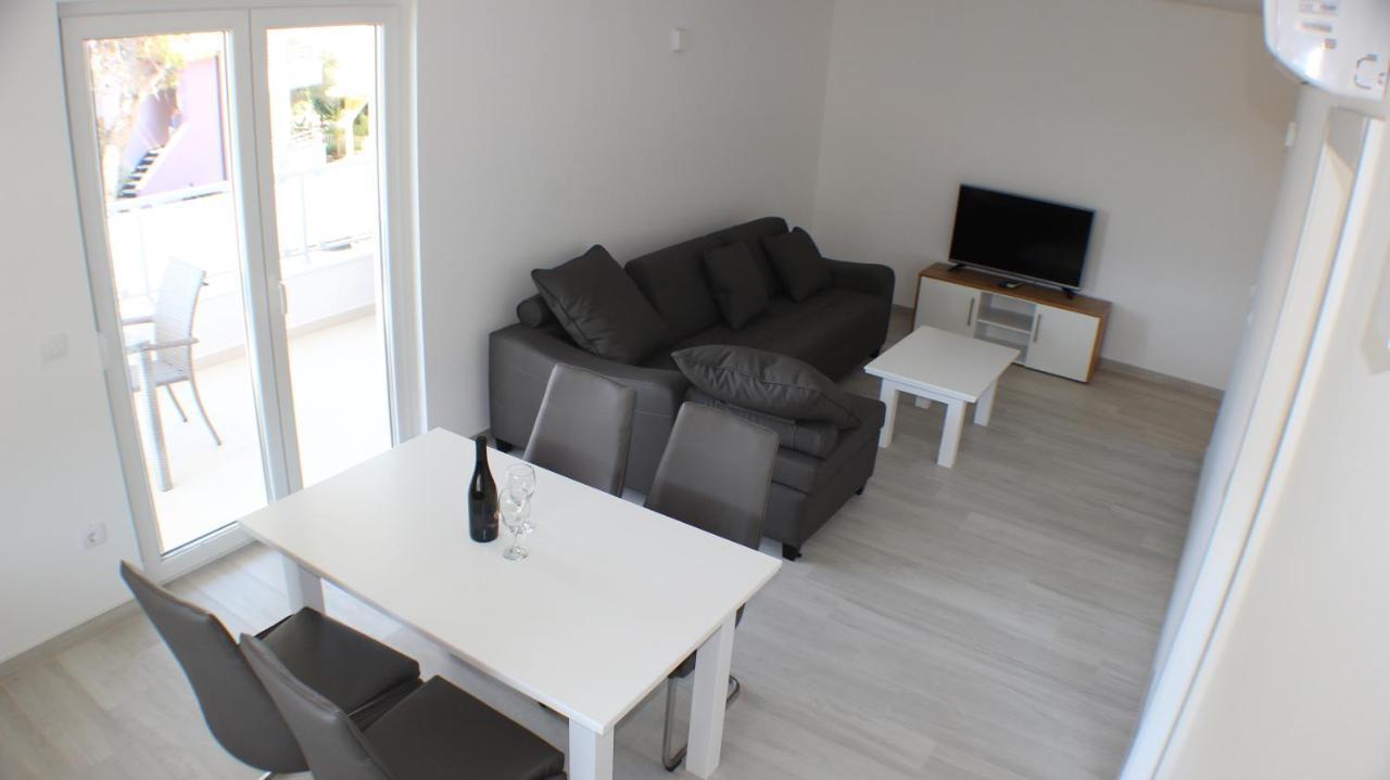 Apartments Danica 프로마이나 객실 사진