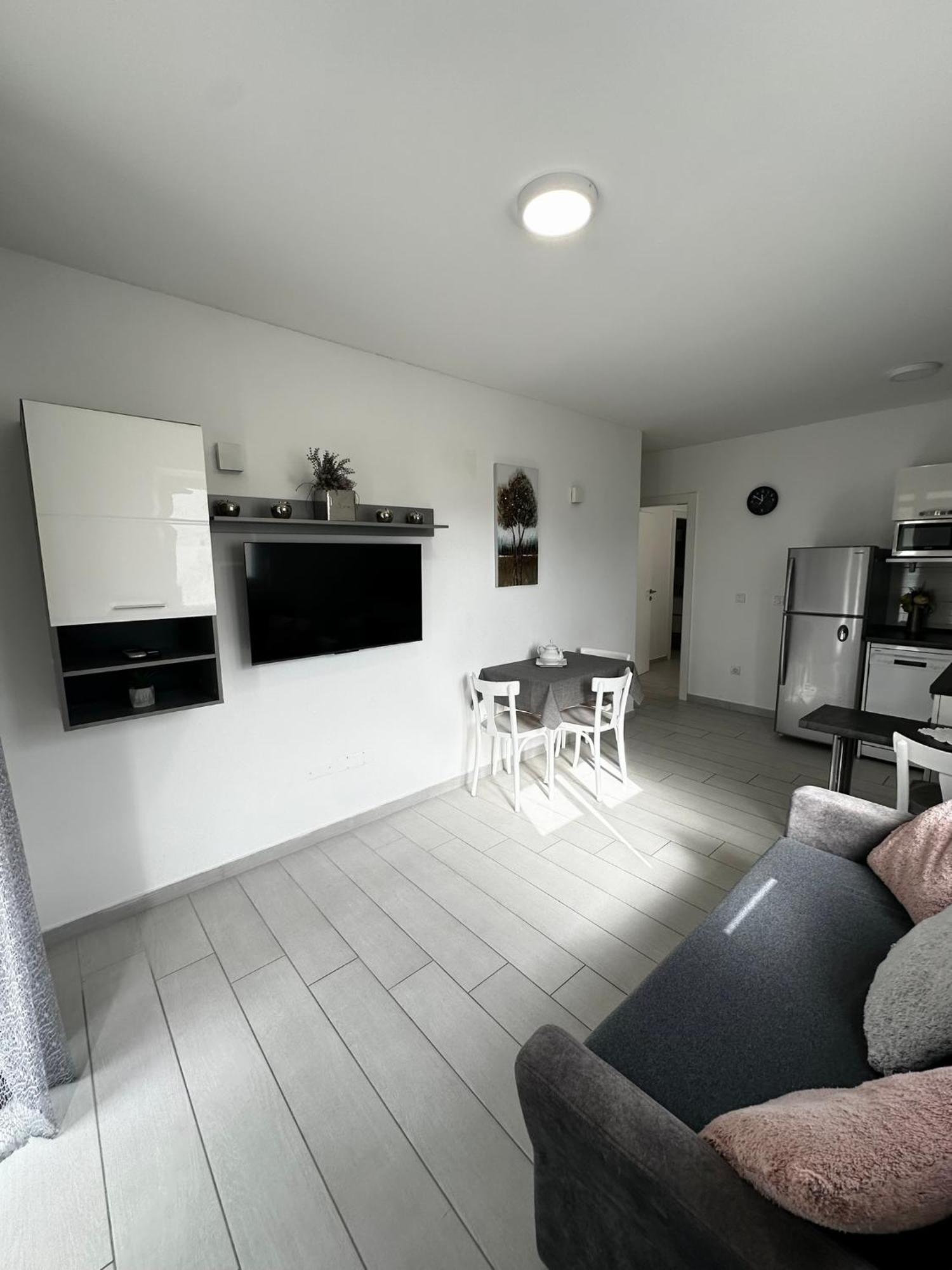 Apartments Danica 프로마이나 외부 사진